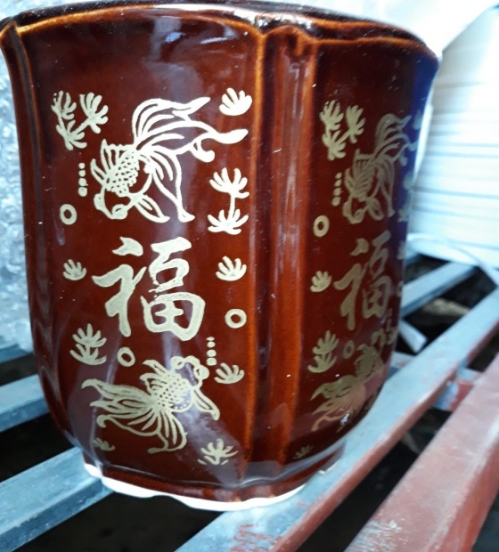 Chậu Men nâu